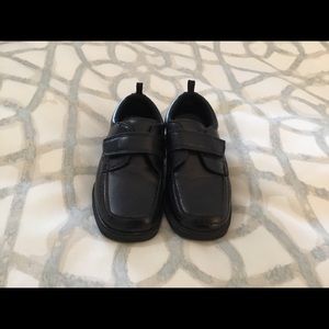 Toddler boys black dress shoes